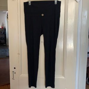 Size small Thyme Maternity trousers